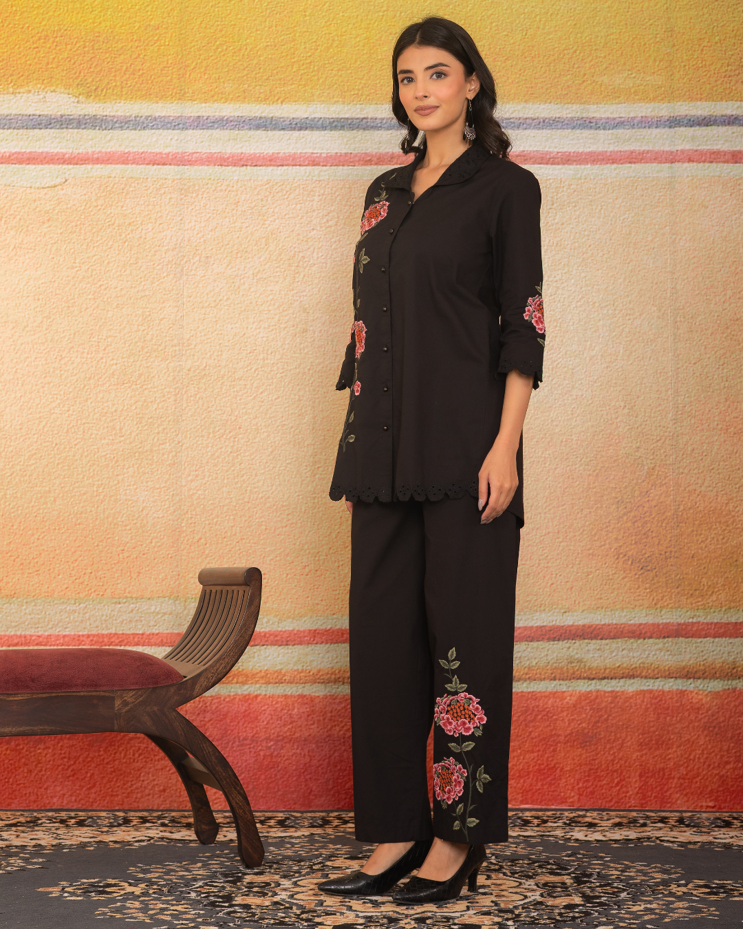 Rosette Noir Three Piece Set