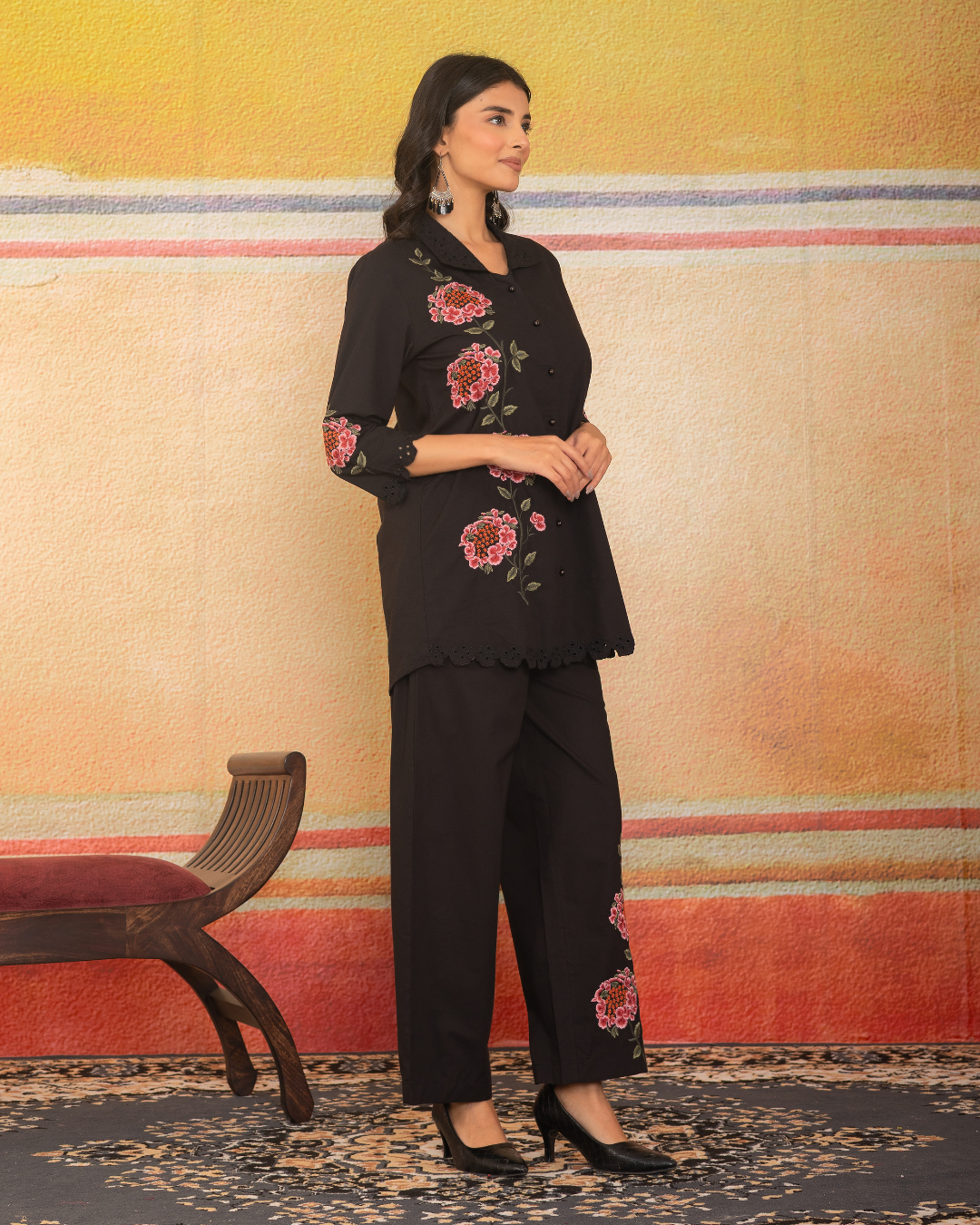 Rosette Noir Three Piece Set