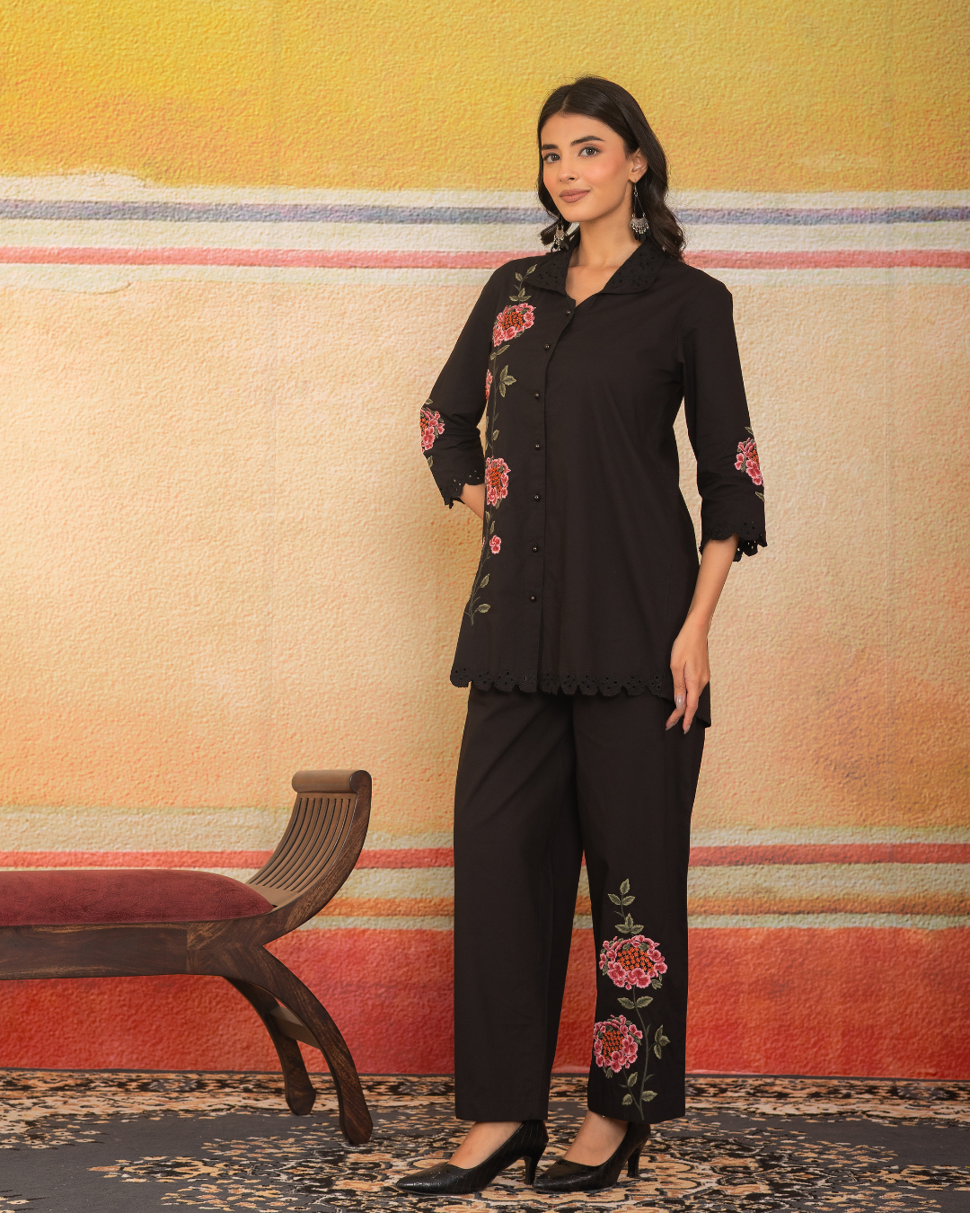 Rosette Noir Three Piece Set